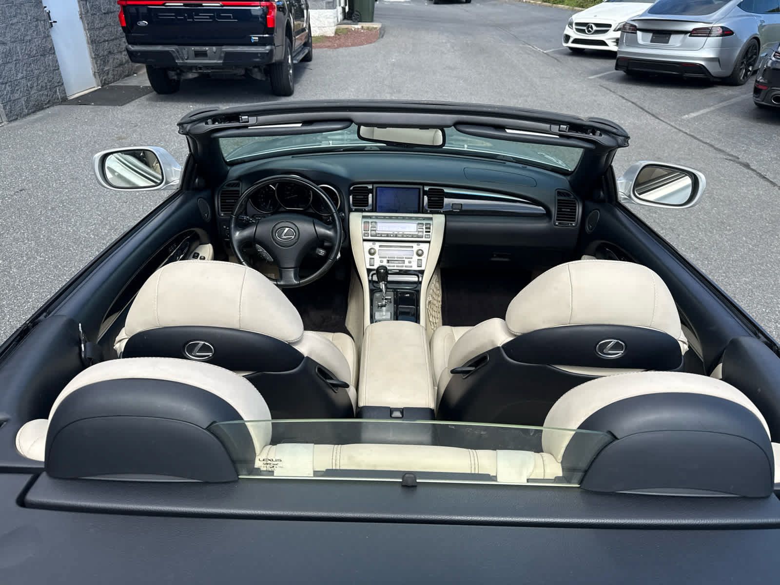 Used 2009 Lexus SC 430 Convertible RWD image 21