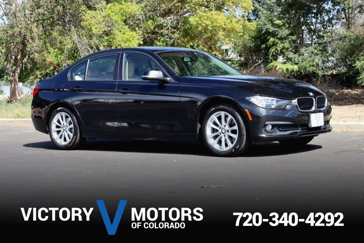 Used 2017 BMW 320i xDrive Sedan AWD/4WD image 1