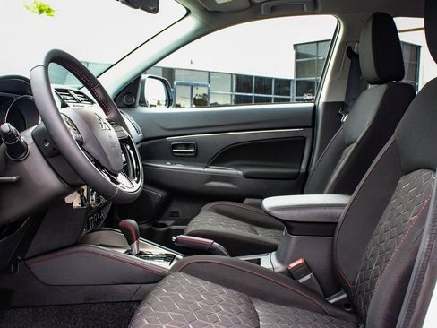 New 2025 Mitsubishi Outlander Sport LE AWD/4WD image 29