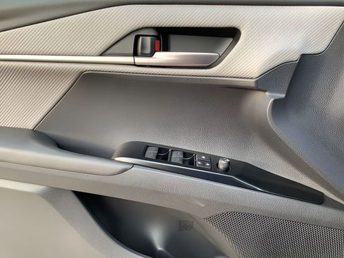 New 2026 Toyota Camry SE FWD image 10