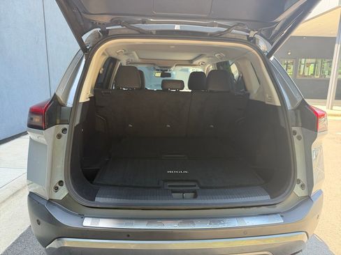 Used 2022 Nissan Rogue SL FWD image 19