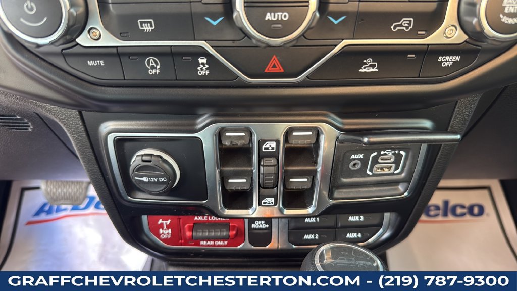 Used 2022 Jeep Gladiator Mojave w/ Trailer Tow Package AWD/4WD image 31