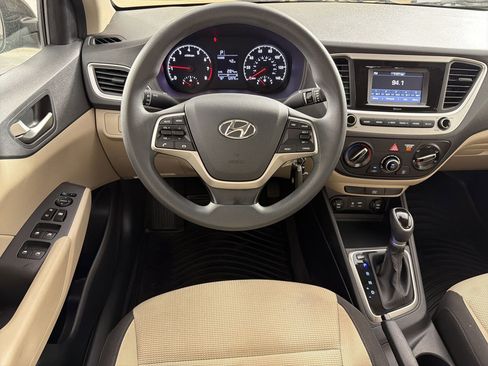 Used 2022 Hyundai Accent SE image 24