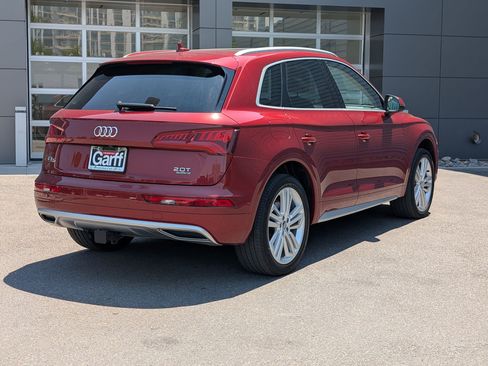 Used 2018 Audi Q5 2.0T Premium Plus w/ Premium Plus Package AWD/4WD image 3