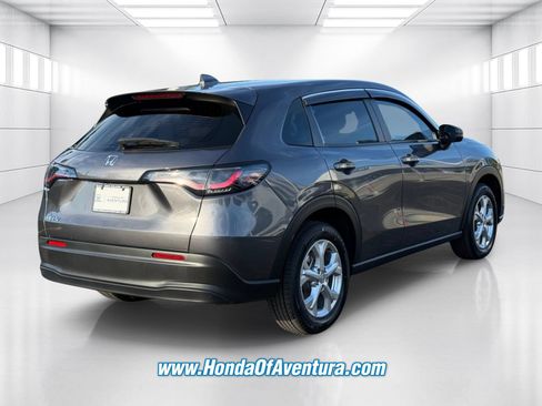 Certified 2024 Honda HR-V LX image 5
