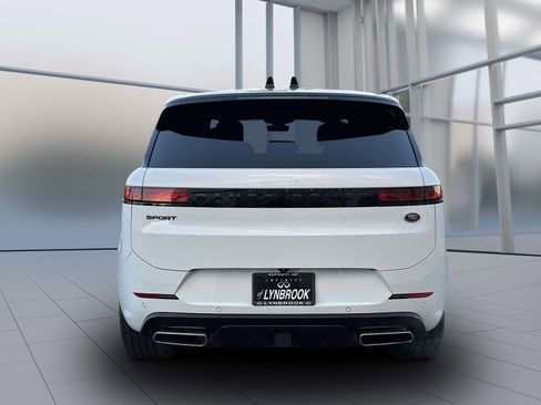 Used 2023 Land Rover Range Rover Sport SE Dynamic image 6