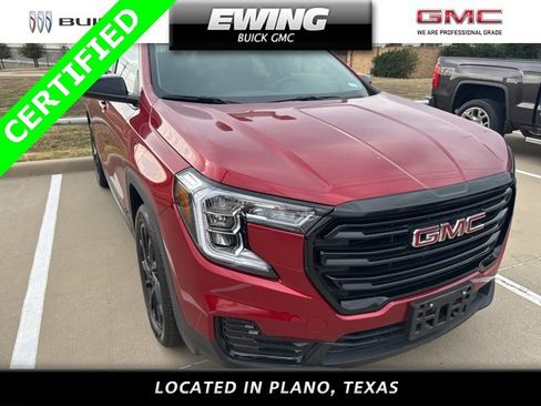 Used 2024 GMC Terrain SLE w/ Driver Convenience Package image 2