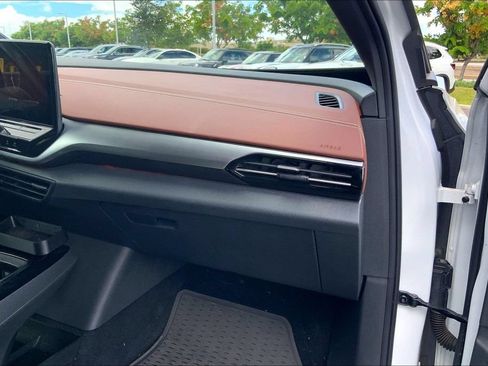 Used 2021 Volkswagen ID.4 Pro S RWD image 12