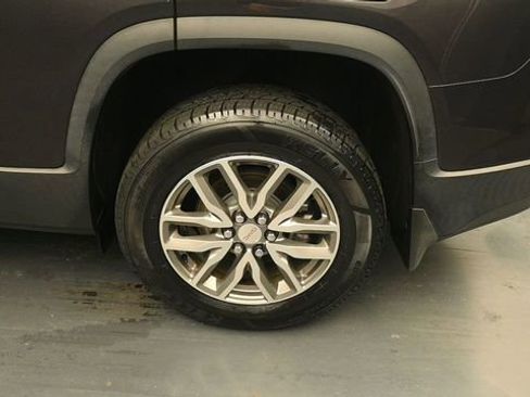 Used 2019 GMC Acadia SLE w/ Driver Alert Package I FWD image 9