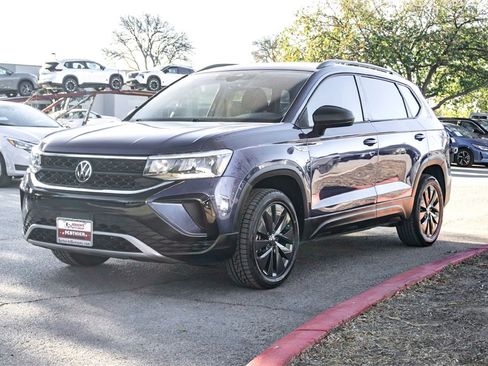 Used 2024 Volkswagen Taos S image 9