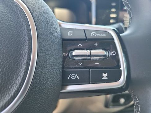 Used 2023 Kia Sorento EX AWD/4WD image 26