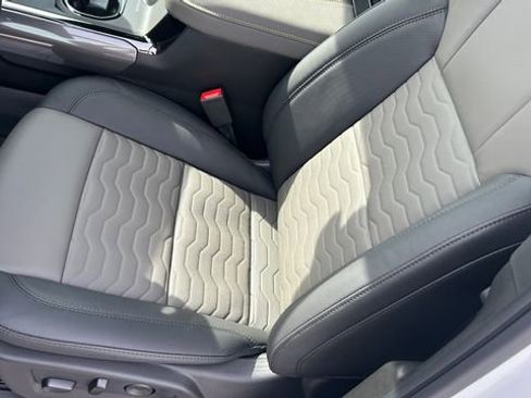 New 2026 Chevrolet Silverado 2500 ZR2 image 17