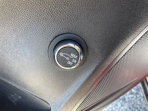 Used 2023 Buick Envision Preferred FWD image 9