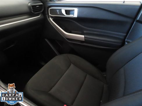 Used 2022 Ford Explorer XLT image 20