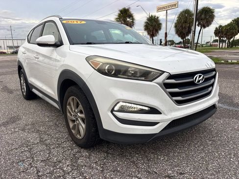 Used 2017 Hyundai Tucson SE Plus w/ Cargo Package FWD image 1