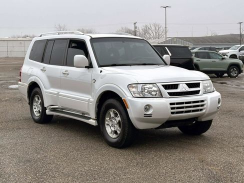 Used 2003 Mitsubishi Montero 20th Anniversary image 6