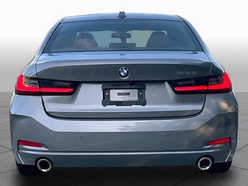 Used 2023 BMW 330i Sedan w/ Driving Assistance Package RWD image 4