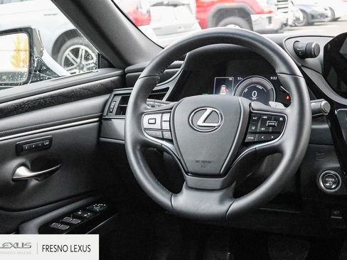 Certified 2025 Lexus ES 300h 300h image 18