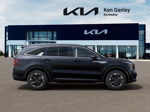 New 2026 Kia Sorento S FWD image 7