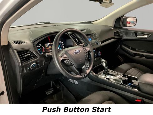 Used 2018 Ford Edge SE FWD image 17