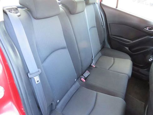 Used 2016 MAZDA MAZDA3 i Sport image 35