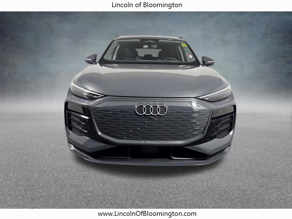 Used 2025 Audi Q6 e-tron Premium Plus w/ Premium Plus AWD/4WD image 9