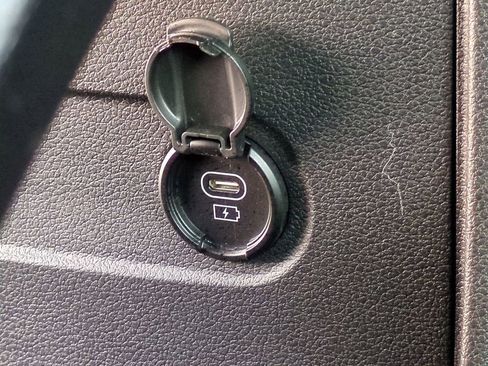 Used 2025 Hyundai Palisade Limited image 24