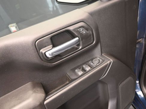 Used 2022 Chevrolet Silverado 1500 Custom image 23