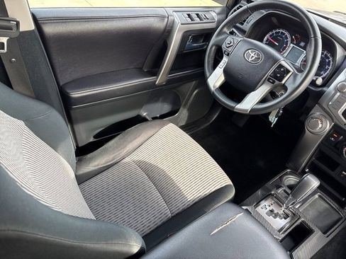 Used 2016 Toyota 4Runner SR5 image 15