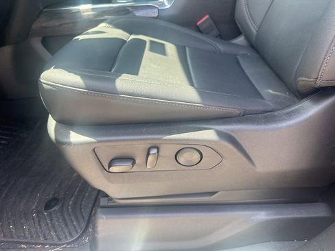 Certified 2025 Chevrolet Silverado 3500 LTZ w/ LTZ Convenience Package image 17