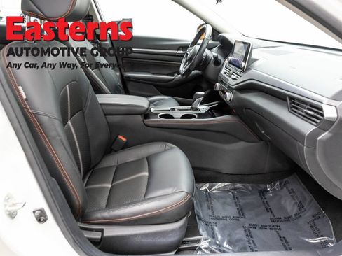 Used 2023 Nissan Altima 2.5 SR FWD image 24