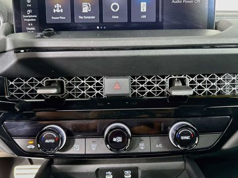 Used 2024 Honda Accord Sport image 19