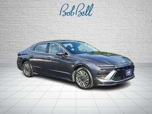 Used 2025 Hyundai Sonata SEL FWD image 1