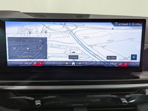 Used 2024 BMW X7 xDrive40i w/ Executive Package image 29