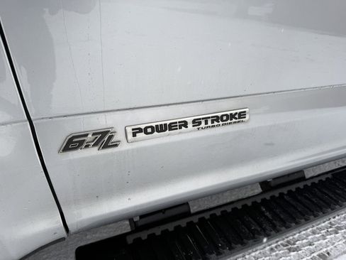 Used 2022 Ford F250 XL w/ Power Equipment Group image 18