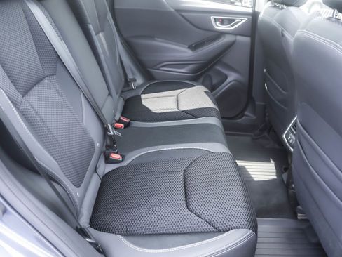 Used 2022 Subaru Forester Premium image 39