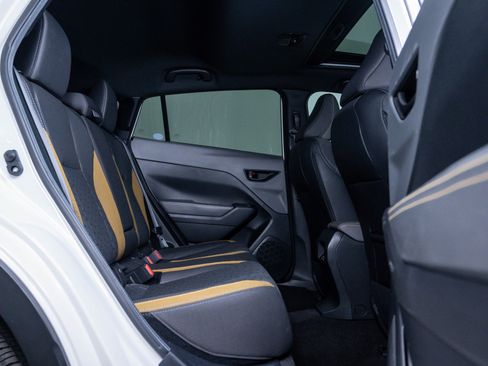 Used 2024 Subaru Crosstrek 2.5i Sport w/ Crosstrek Mirror Package image 9