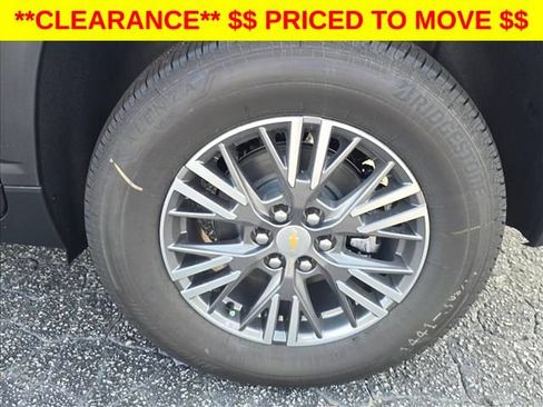 New 2026 Chevrolet Traverse LT w/ Driver Confidence Package FWD image 31