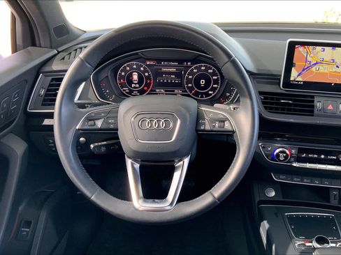 Used 2019 Audi Q5 Prestige w/ Prestige Package AWD/4WD image 7
