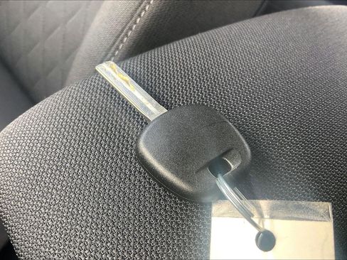 Used 2025 Toyota Corolla LE image 14