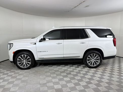 Used 2022 GMC Yukon Denali w/ Denali Ultimate Package AWD/4WD image 2