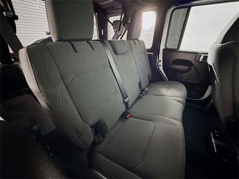 Used 2025 Jeep Wrangler Sport S image 26