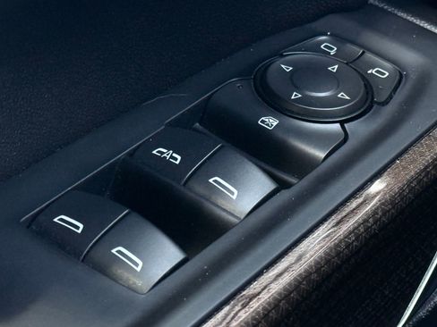 Used 2021 Chevrolet Silverado 1500 LT w/ Z71 Off-Road Package image 31