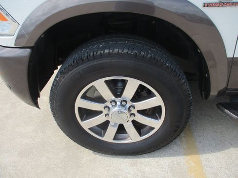 Used 2018 RAM 2500 Longhorn AWD/4WD image 4