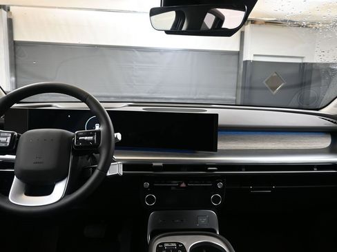 Used 2026 Hyundai Ioniq 9 SEL image 22