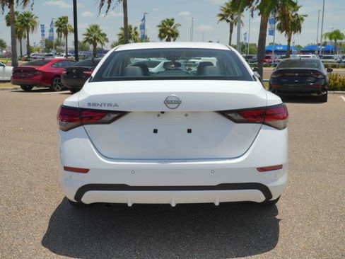 Used 2024 Nissan Sentra S FWD image 10