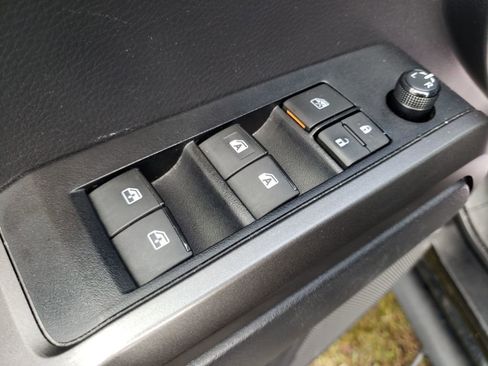 Used 2023 Toyota Tacoma TRD Sport image 11