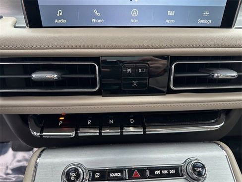 Certified 2023 Lincoln Aviator AWD w/ Premium Package image 23