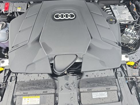 Used 2025 Audi Q7 3.0T Prestige w/ Prestige Package image 29