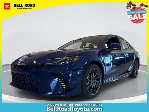 New 2025 Toyota Camry Hybrid FWD image 1